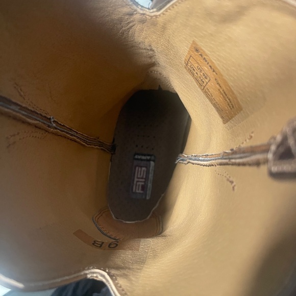 Women’s Ariat Cowboy Boots - Picture 2 of 2